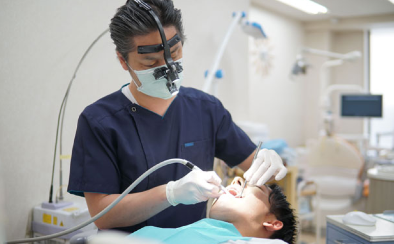 専門的な知識と技術に基づいた、安心して受けられるインプラント治療をご提供します。