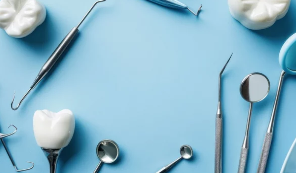 DentalⅩ（デンタルテン）を使い説明を行います