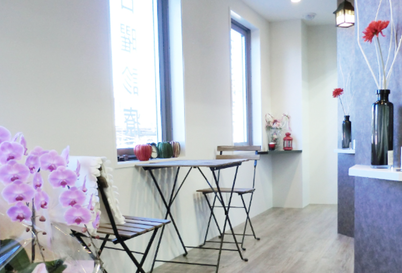 外観（ファミリーマート2F）・待合室・デジタルレントゲン