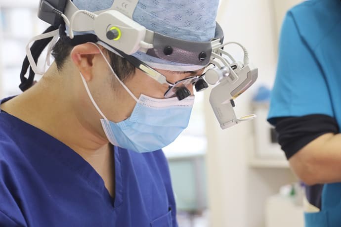 患者様のお口の状態を総合的に確認し、必要性を見極めたうえで治療方針を決定しています。