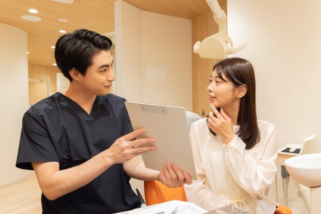 歯周病を単なる口腔内の問題として捉えるのではなく、生活の質に影響を及ぼす重要な疾患と考えています。※写真はイメージです。