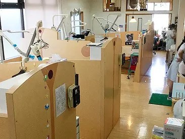 通常の診療室でも各ユニットが区切られているので人目が気になりません