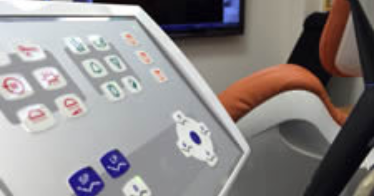 専用機器で歯を丁寧にクリーニング