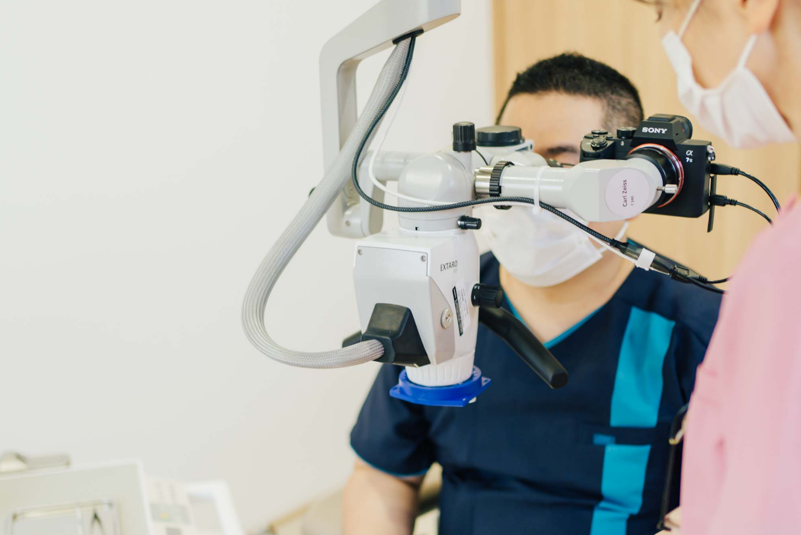 色調や質感にもこだわった、見た目と機能を兼ね備える修復治療