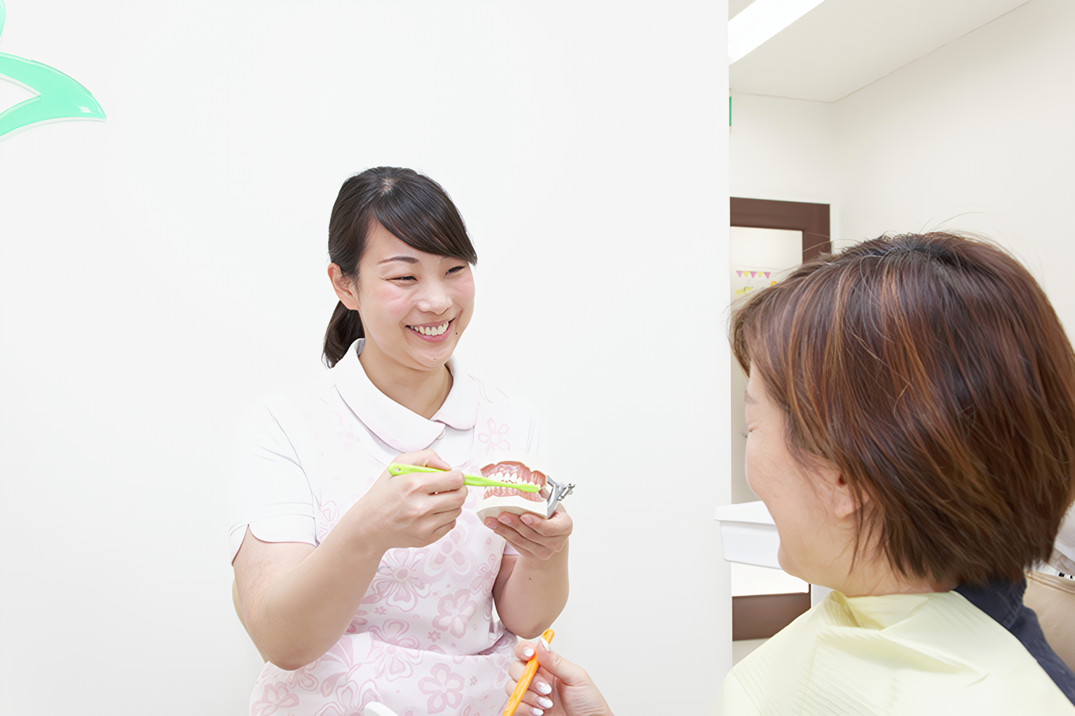 歯科医師と衛生士が支える安心の予防体制