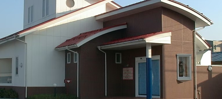 ①クリニック外観②受付③キッズルーム