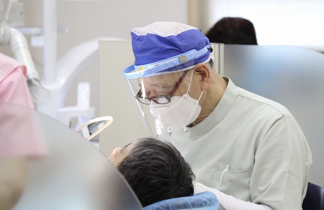 痛みに配慮した治療を心がけ、笑気鎮静法を取り入れています