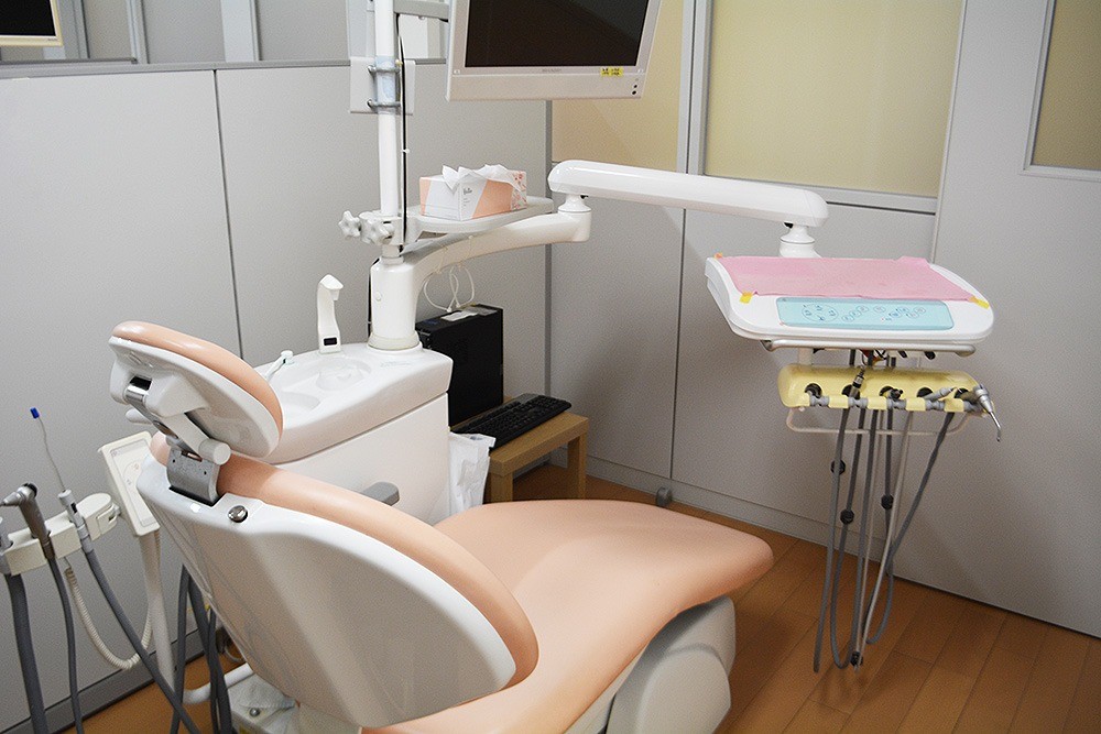 【鹿屋市北田町／インプラント治療に注力】専門的な設備を備えたあじろ歯科