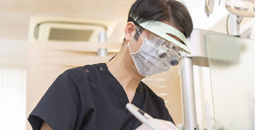 歯茎が腫れている、歯がぐらつくといった症状がある場合は早めの受診を！