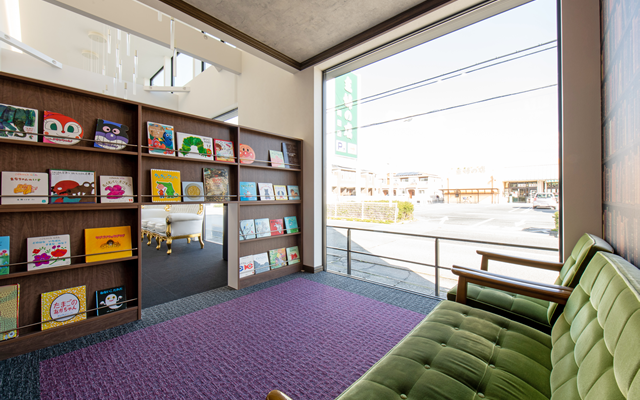 お子様が歯医者を楽しく訪れ、通いたいと思っていただけるような環境作りに力を入れています