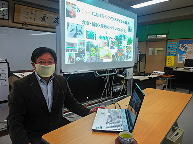 医院には花を沢山植え、明るい空間をつくっています