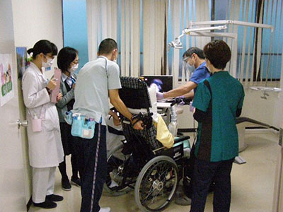 各科で連携して対応しています