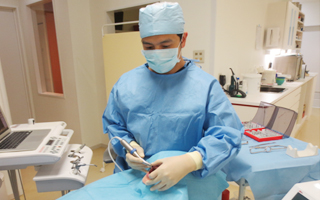 的確な手術で治療を進めます