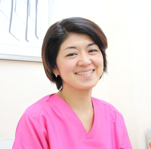 院長の上保 奈々江