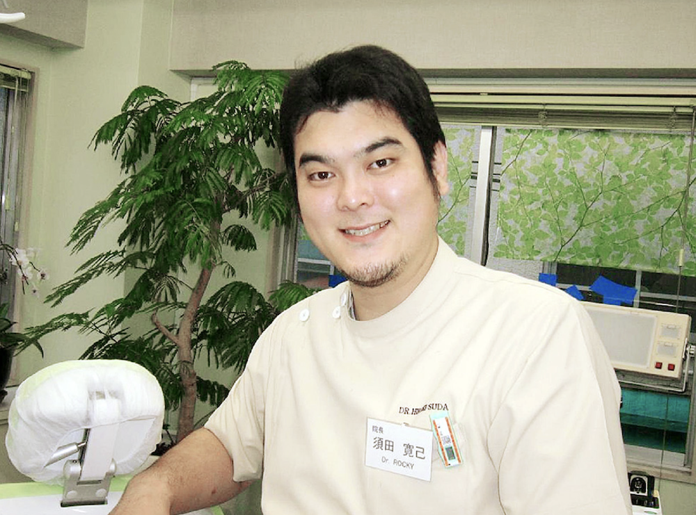 院長の須田寛己