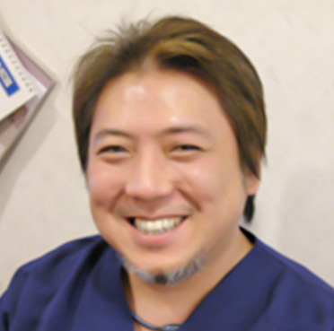 院長の成田 淳