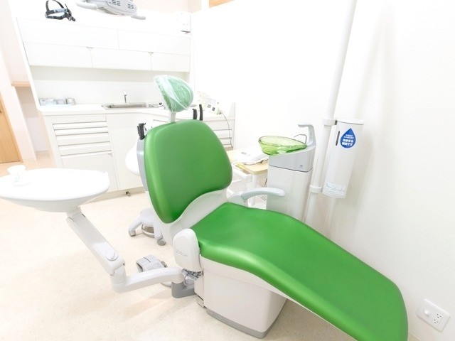 【近鉄四日市駅 西出口 徒歩6分・駐車場完備】地域に寄り添い長期的な口腔管理を支えるかわい歯科医院