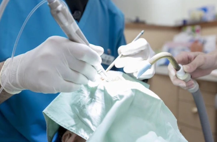 美しさと耐久性を備えた“歯の再構築”