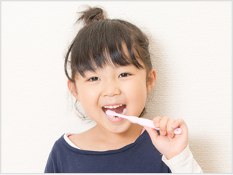 お子様の歯の虫歯予防をしましょう