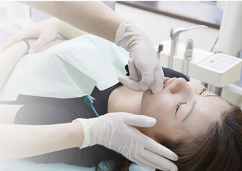 ①丁寧なカウンセリングを行ないます②安心しておまかせください③患者様お一人お一人のお口の状態に合わせて丁寧にお作りします