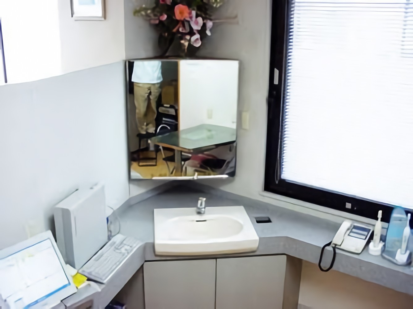 ①待合室②ブラッシングコーナー③デジタル3Dレントゲン(CT)撮影装置