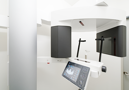 咀嚼や会話の不快感を軽減するために丁寧な調整を実施