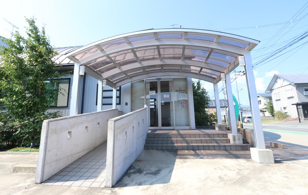 【さくらんぼ東根駅から徒歩14分】徹底した可視化と分かりやすい説明で納得の保険診療を提案する「あべ歯科医院」
