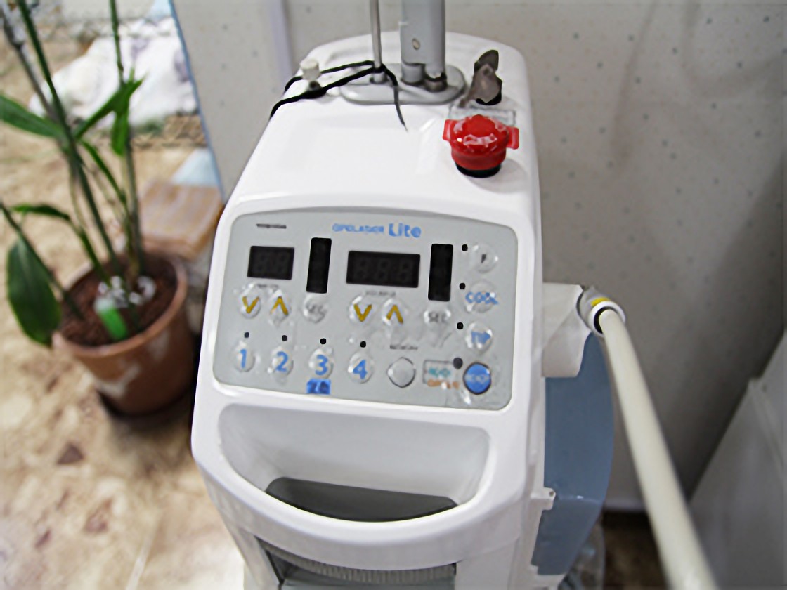 歯科用レーザーを導入しています