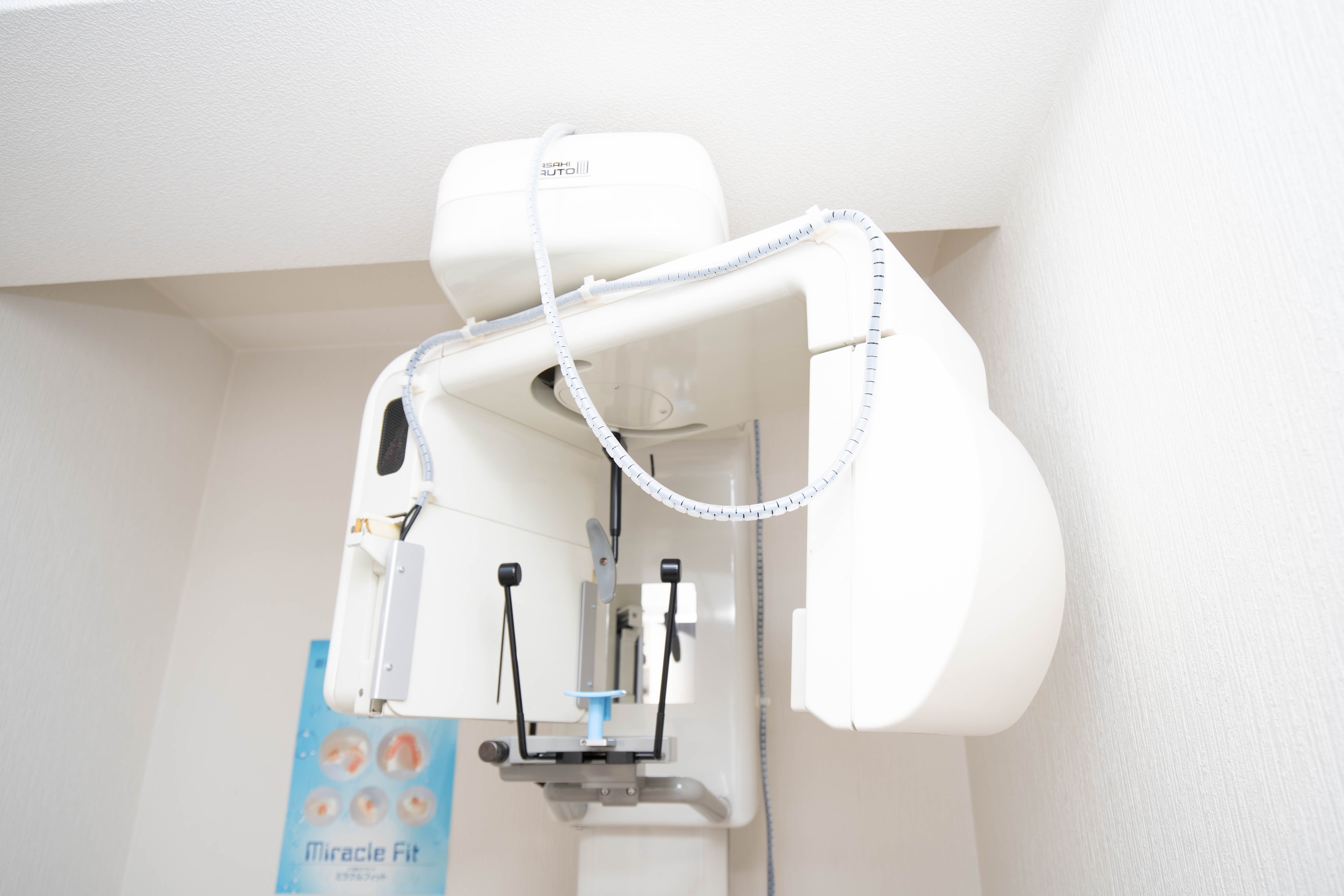 歯並びだけでなく、姿勢や呼吸のクセにも目を向けてサポート