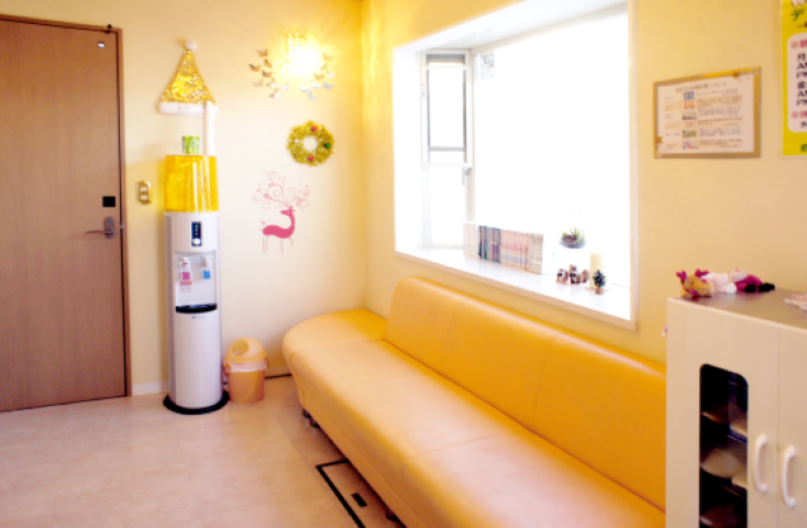 【愛宕駅徒歩8分】幅広い診療を提供するひまわりデンタルクリニック