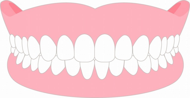 患者様のお口の状態やご希望、ライフスタイルに合わせて、快適に使用できる入れ歯を提案しています。