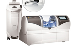 自然な色と質感にこだわったセラミック治療を提供