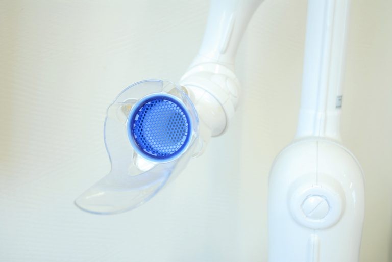 口腔外バキュームなどを活用し院内の感染対策を行っています