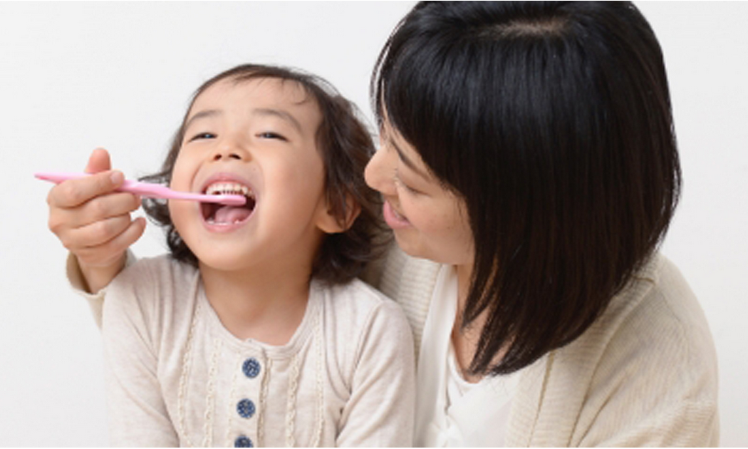 シーラントやフッ素塗布、クリーニングを行っております。