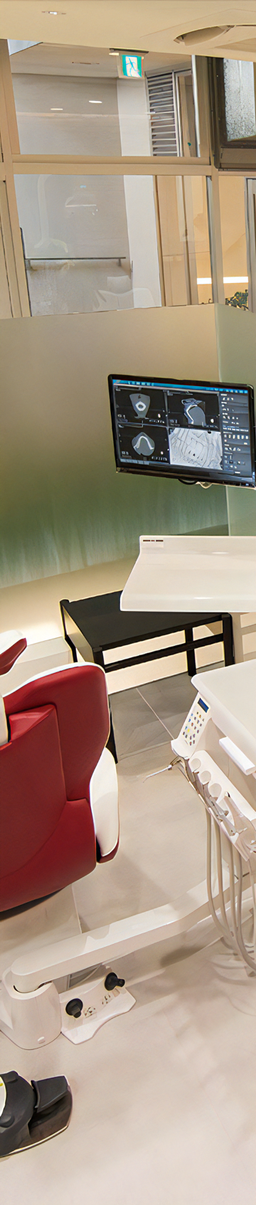 ①クリニック玄関②院内③外観