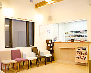 【西塩釜駅徒歩8分】幅広い診療とバリアフリー環境が整うこぐえ歯科クリニック