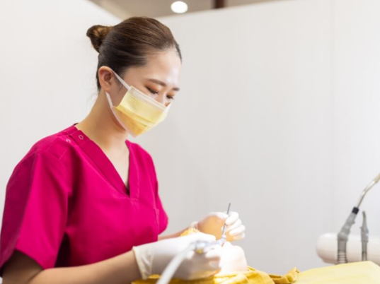 PMTCで歯垢や歯石をしっかりと落とします