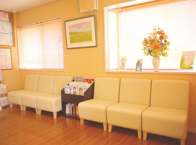 【土曜日診療対応】【駐車場完備】お子様からご年輩の方まで、どなたでも安心して治療を受けられるよう、患者様一人ひとりに合った丁寧で心温まる医療を提供する「栗原歯科医院」