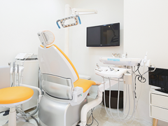 【つくばエクスプレス浅草駅 徒歩3分】【土曜診療対応】【インプラント治療に特化した設備と技術】患者一人ひとりに寄り添い、最適な治療を提供する山口よしのぶ歯科医院