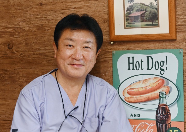 スタッフは常に笑顔と気配りを意識し、患者様が小さなことでも相談しやすい環境を整えています。