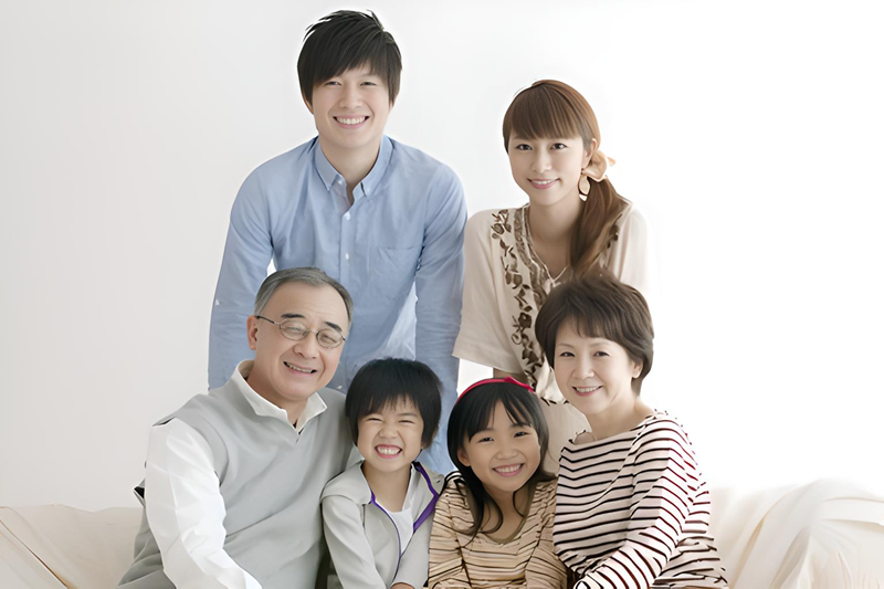 金属床やノンクラスプデンチャーなど患者の状況に適した入れ歯提供