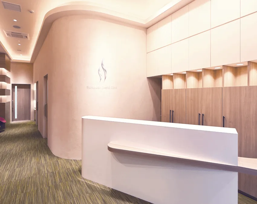 ①②エントランス ③受付