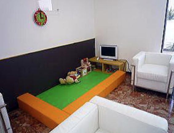 【土曜日診療あり】患者様と対話し、しっかり説明したうえで治療を徹底する「サン歯科クリニック」