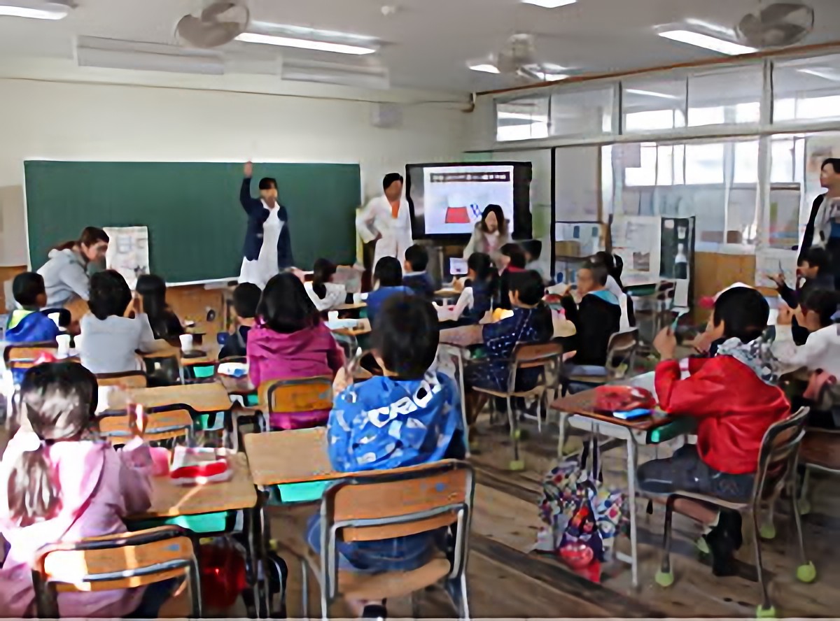 学校歯科検診の様子
