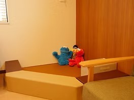 ①外観②カウンセリングルーム③キッズスペース