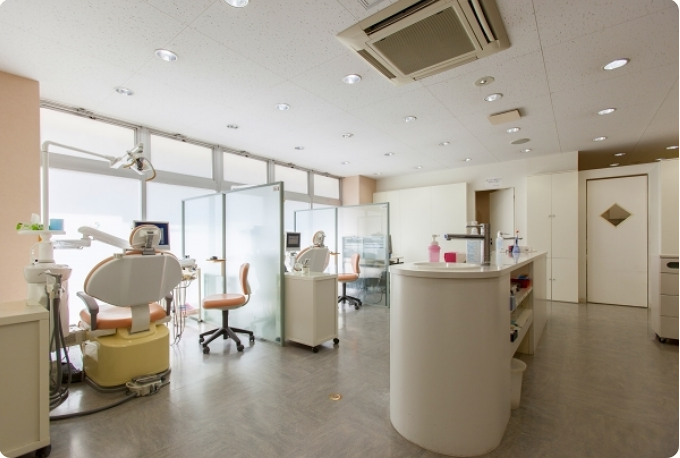 院内はアロマを炊いてリラックスして頂けるようにしています。