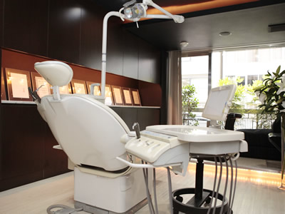 【八丁堀駅徒歩3分】【外国語対応】成熟した経験と最先端の治療を提供するーRYO DENTAL CLINICー