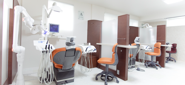 ①待合室②診療室③カウンセリングスペース