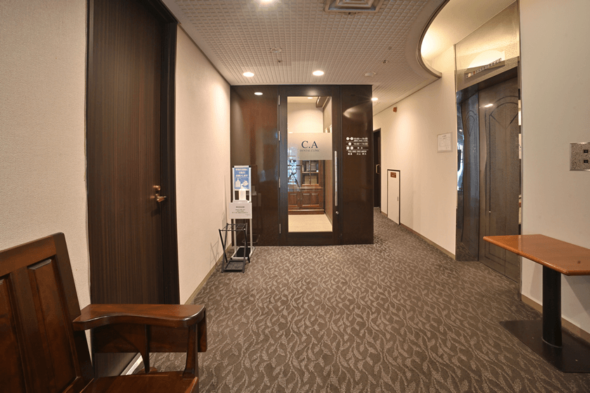 【JR鹿児島本線 博多駅から徒歩1分】高精度な設備により精密な診断を行い患者様にとって最適な治療をご提案するC.Aデンタルクリニック