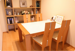 ゆっくり相談できるカウンセリングルーム